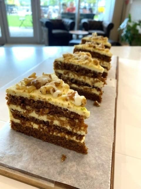 Carrot cake picture