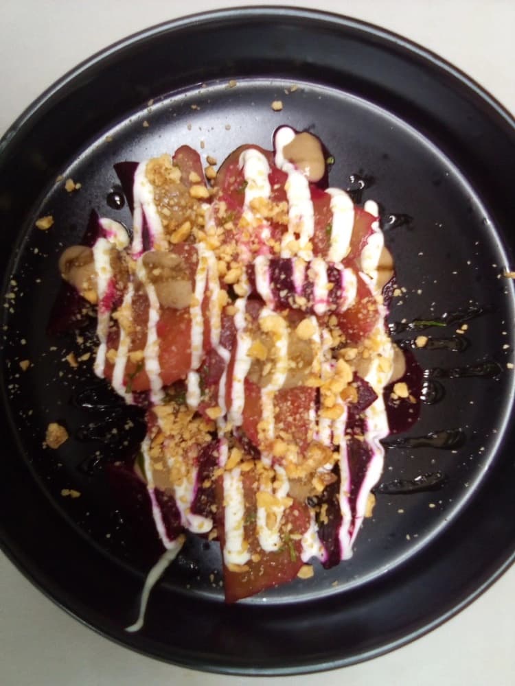 Beetroot salad picture
