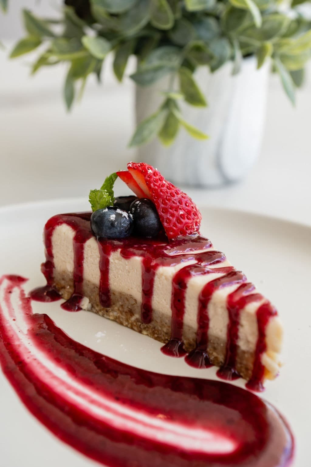 Seasonal Berries Cheesecake picture