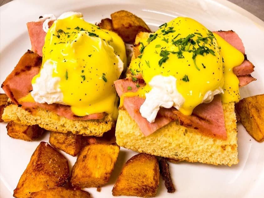 Eggs Benny picture