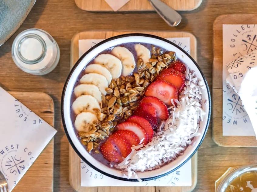 ACAI BERRY SMOOTHIE BOWL picture