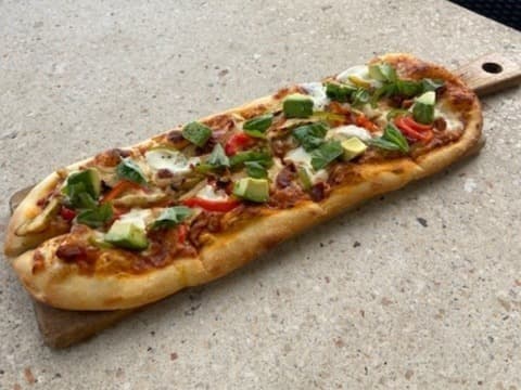 California Cajun Chicken Flatbread Pizza picture